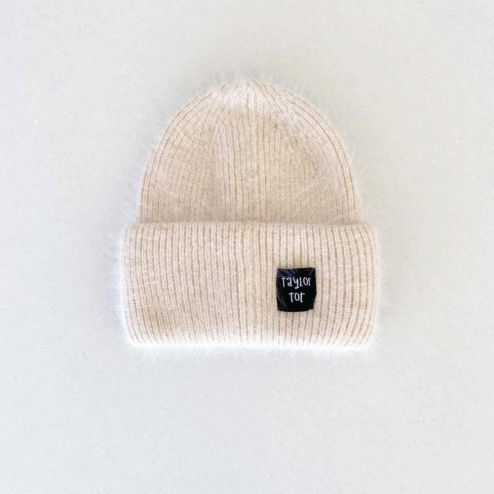 NWT Knit Rabbit Fur Toques - Picture 6 of 10